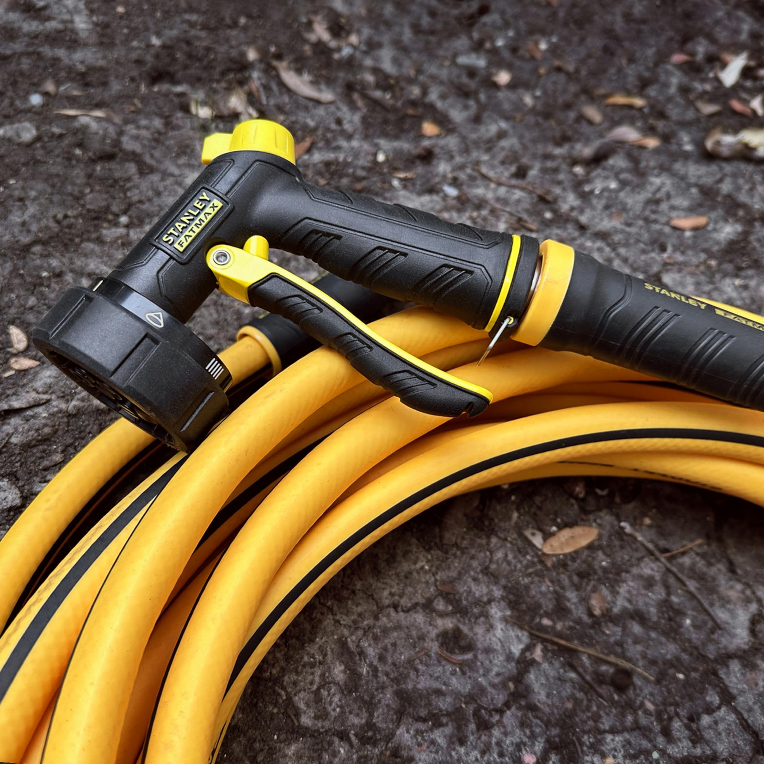 Stanley FATMAX Professional Grade Garden Hose, 50 Feet x 5/8 Inch, Yellow, 500 PSI - Image 9